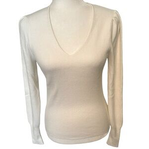 A NEW DAY Off White V-Neck Sweater With Pleated Shoulders Size Small